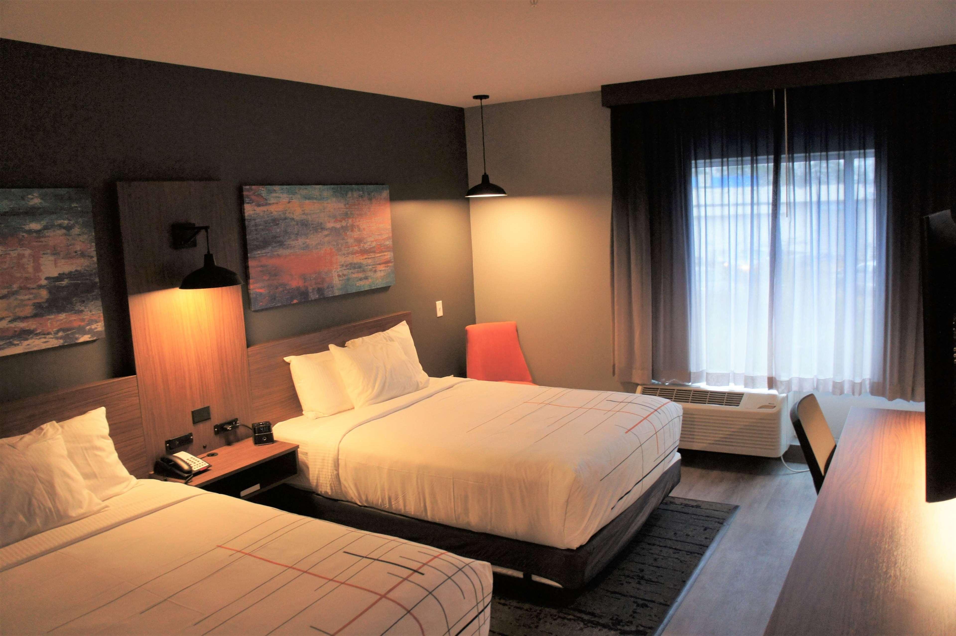 La Quinta Inn & Suites By Wyndham Oxford Dış mekan fotoğraf